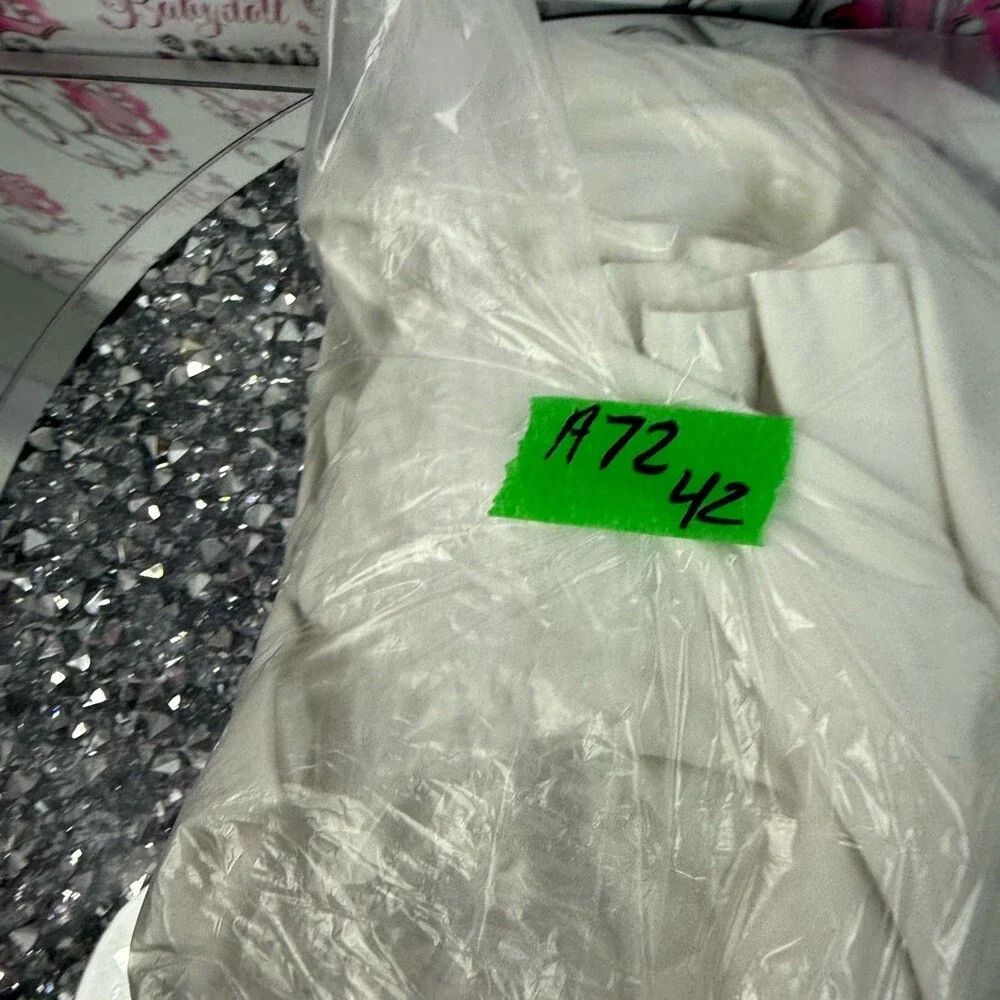 Cleo long sleeve shirt button up  cream White Shirt collared shiny buttons - Picture 13 of 13